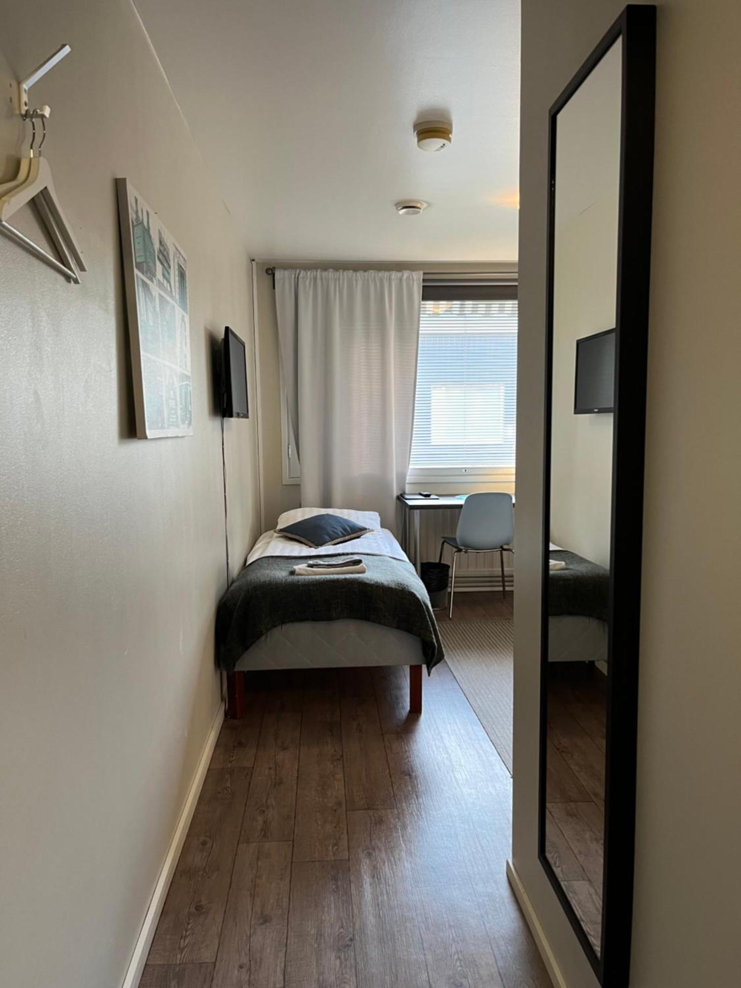 Hotelli Keskipiste Kärsämäki Bagian luar foto