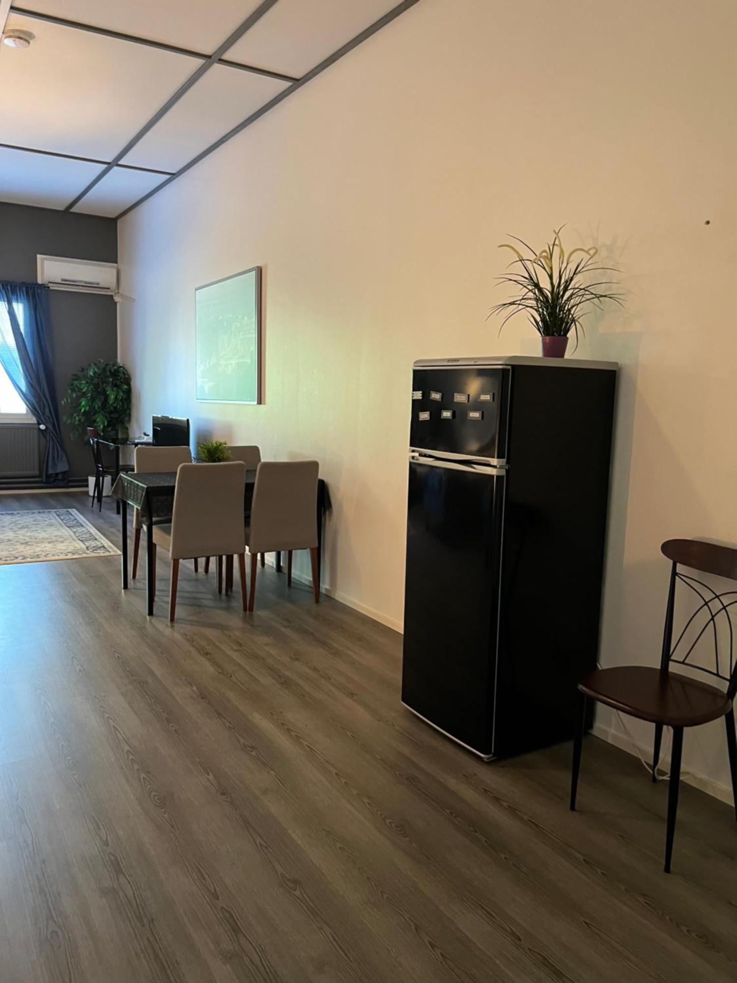 Hotelli Keskipiste Kärsämäki Bagian luar foto
