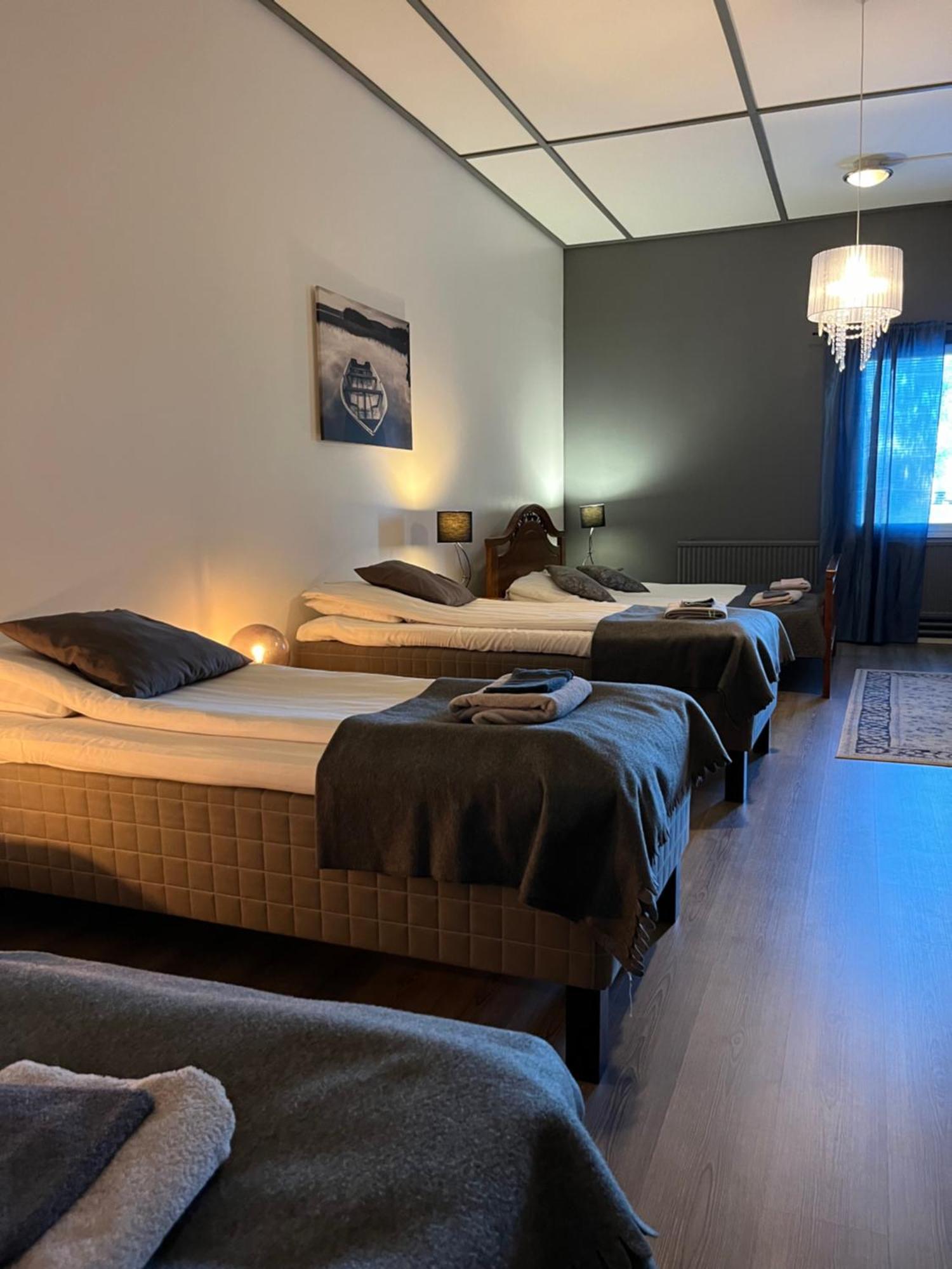 Hotelli Keskipiste Kärsämäki Bagian luar foto